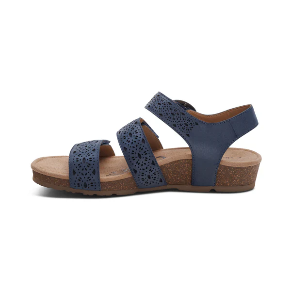 AETREX LILLY ADJUSTABLE QUARTER STRAP WOMEN'S - Image 9