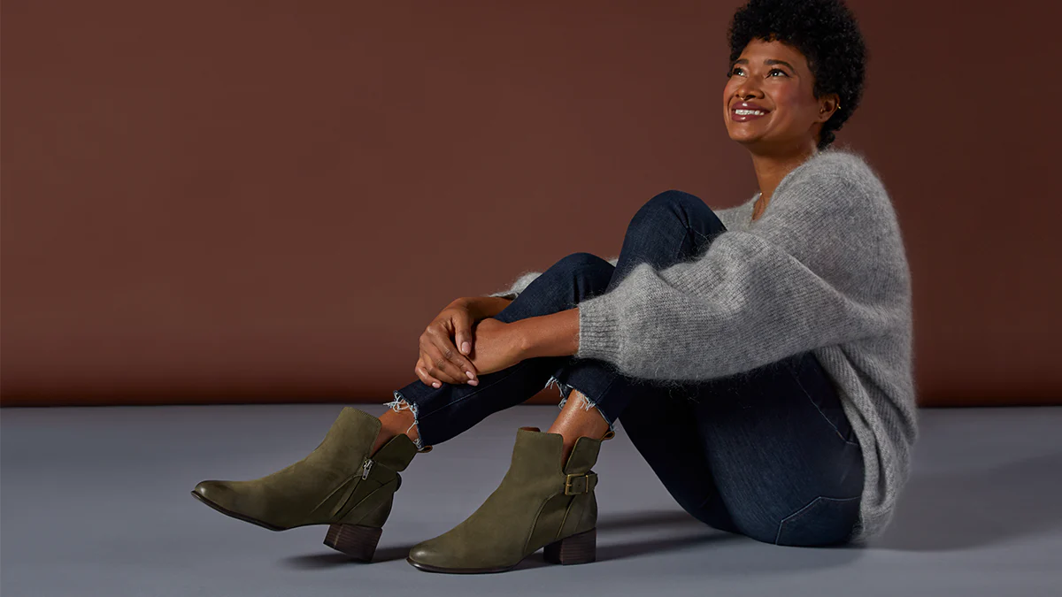 VIONIC SIENNA BOOT WOMEN'S - Image 6